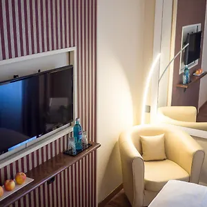 Primula Otel